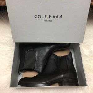 Black leather Cole Haan Landsman Chelsea boot 8.5